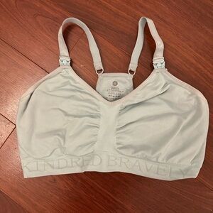 Great Condition Kindred Bravely nursing/pumping bra